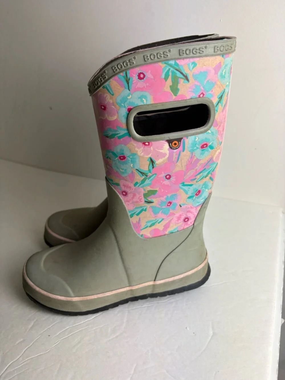 Bogs Pink & Aqua Floral Mid-Height Rain Boots size 3